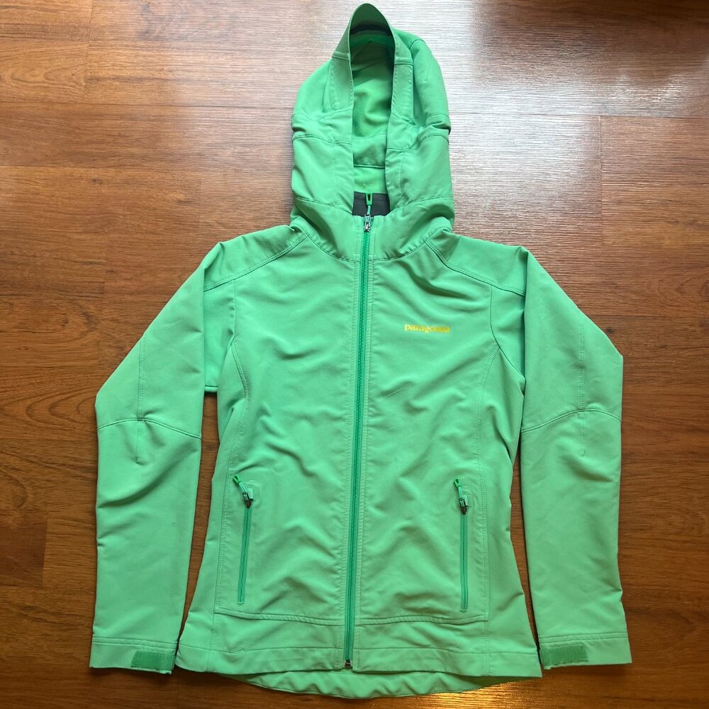 Patagonia Women's XS Softshell Jacket Spring Green Hiking Climbing Outdoors